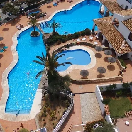 Apartment Right By The Pool Area In Capistrano Village!