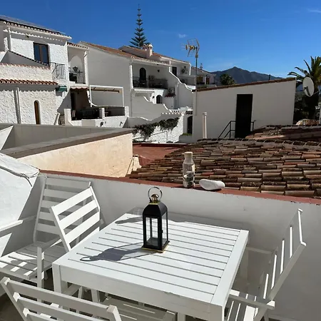 Apartment Right By The Pool Area In Capistrano Village! Nerja