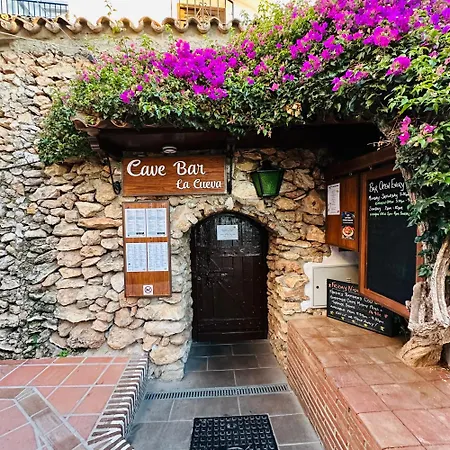 Lägenhet Right By The Pool Area In Capistrano Village Nerja