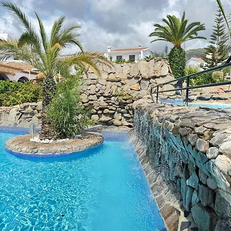 Right By The Pool Area In Capistrano Village Апартаменти