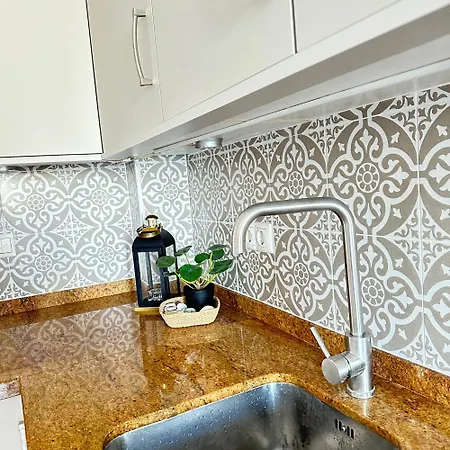 Apartment Right By The Pool Area In Capistrano Village!