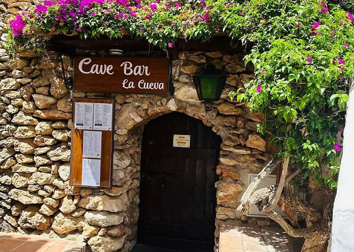 Right By The Pool Area In Capistrano Village * Nerja