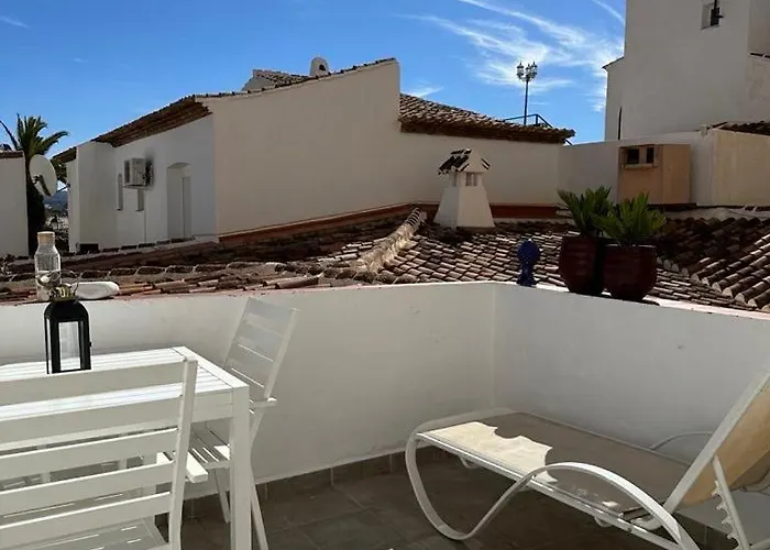 Lägenhet Right By The Pool Area In Capistrano Village Nerja