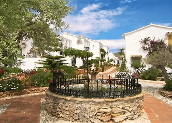 Right By The Pool Area In Capistrano Village Apartament *